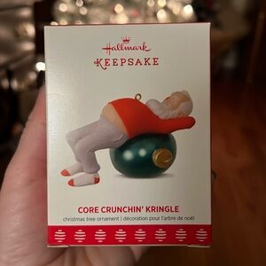 2017 hallmark keepsake "core crunchin Kringle" ornament